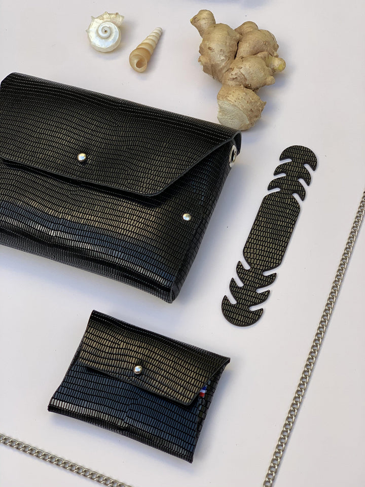 Petit sac en cuir noir iguane et son porte monnaie assorti
