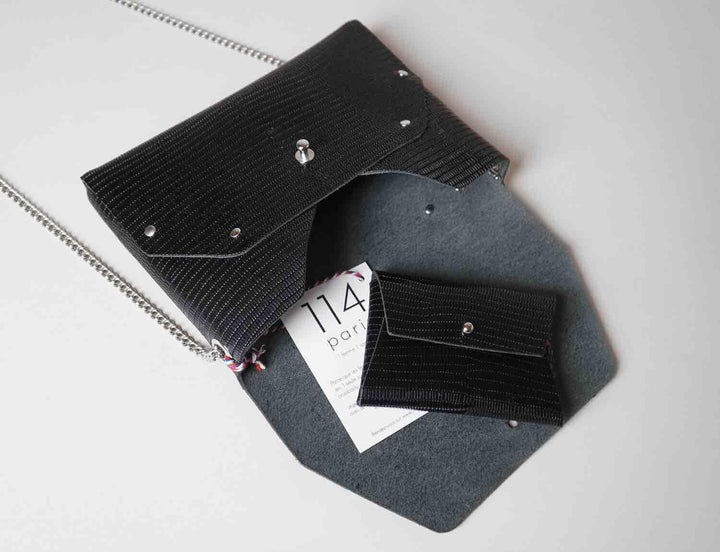 Petit sac en cuir noir iguane et son porte monnaie assorti
