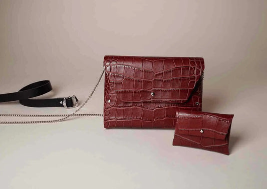 Sac en cuir marron façon croco avec son porte monnaie assorti