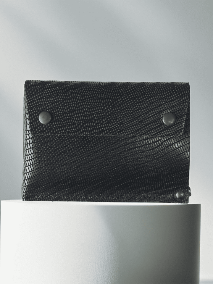 Portefeuille noir façon iguane